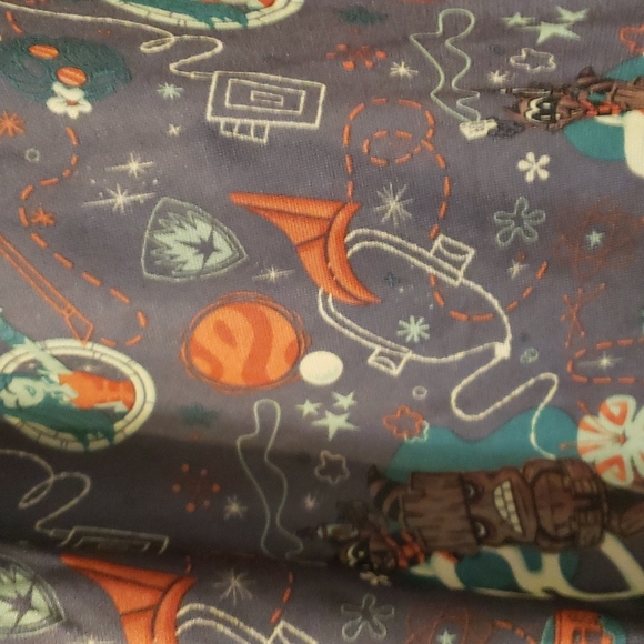 Marvel guardians of the galaxy button down shirt - Picture 2 of 4